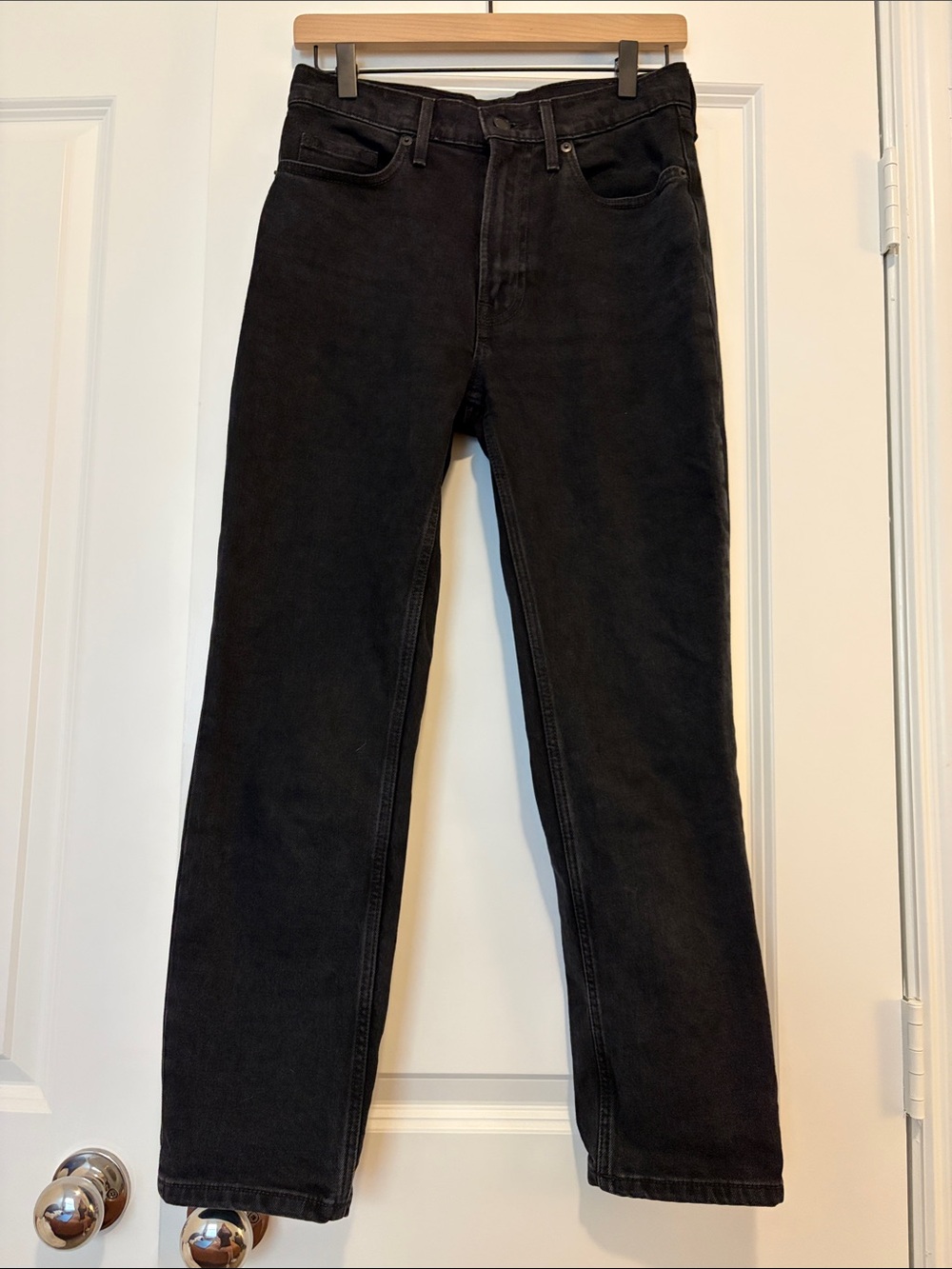 EVERLANE Black Straight Jeans Size 26